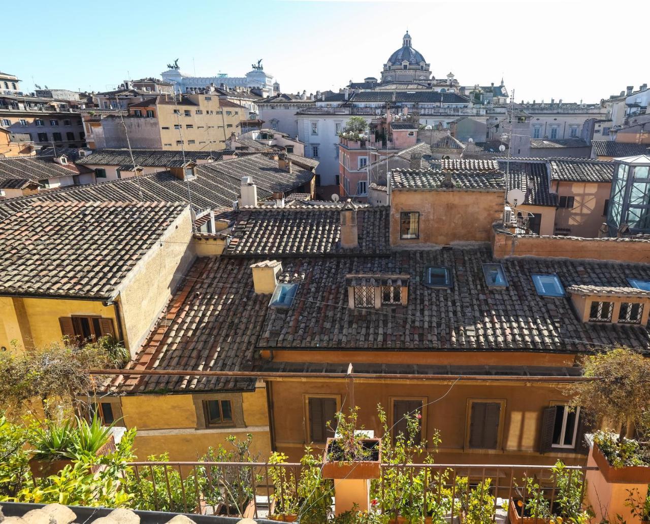 Camera Matrimoniale con Balcone